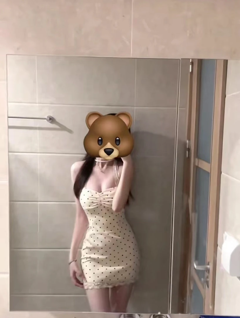 【KEKE】性感辣妹挂脖吊带连衣裙女气质复古修身显瘦波点包臀短裙子