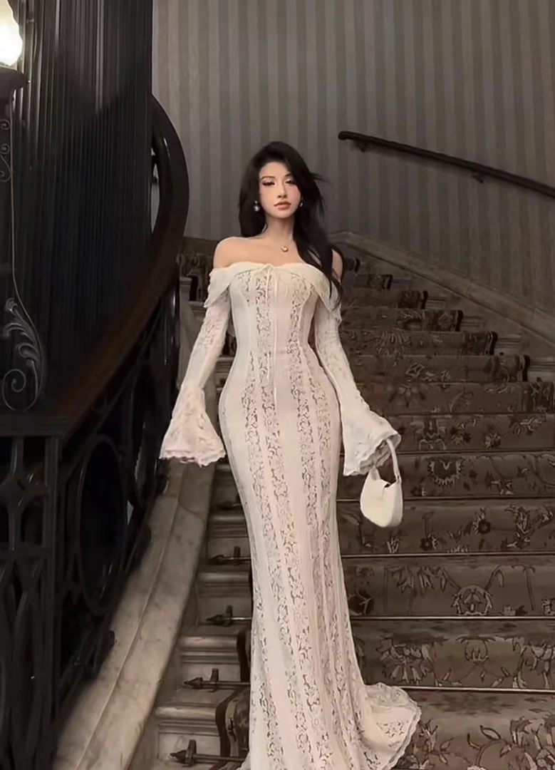 【KEKE】欧美辣妹风性感镂空一字肩连衣裙女收腰显瘦百搭包臀长裙子