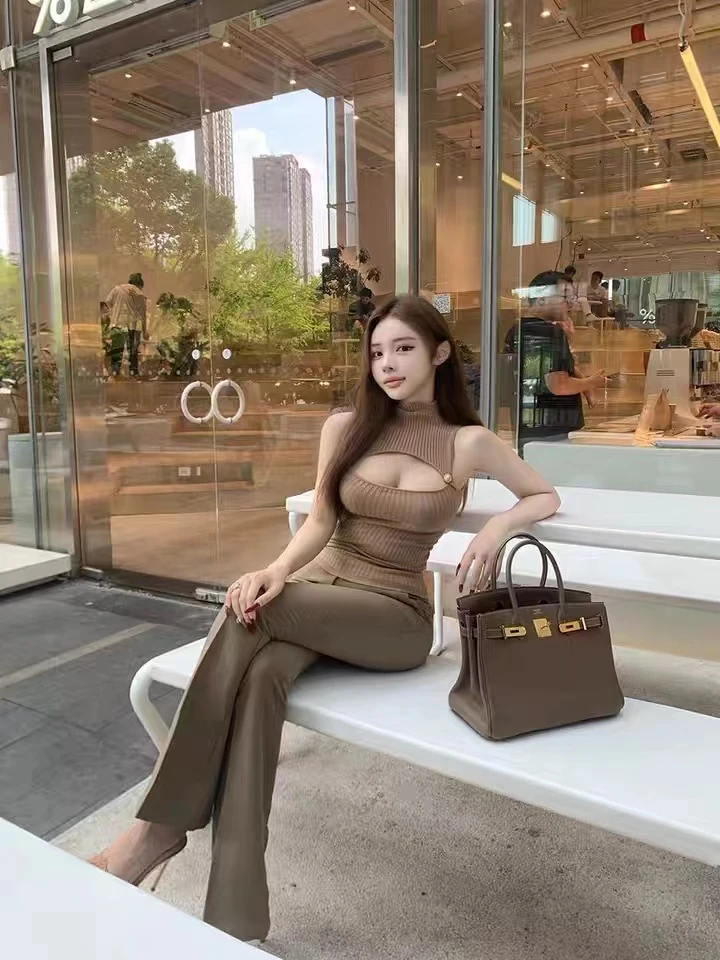 【KEKE】今年流行网红穿搭无袖镂空设计针织背心上衣女装休闲西装裤