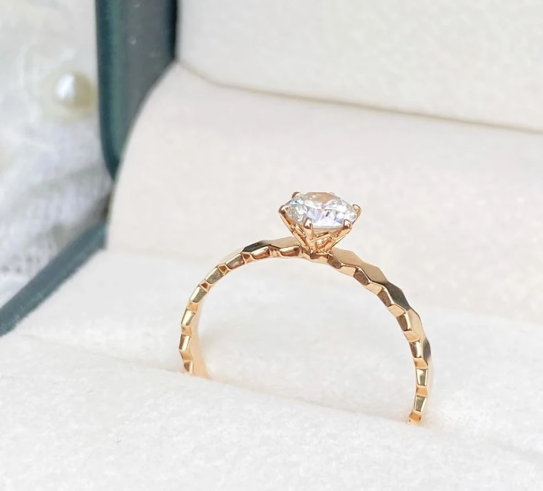 【千盟珠宝】18k 50分六爪蜂巢戒指 ZSJZ00795