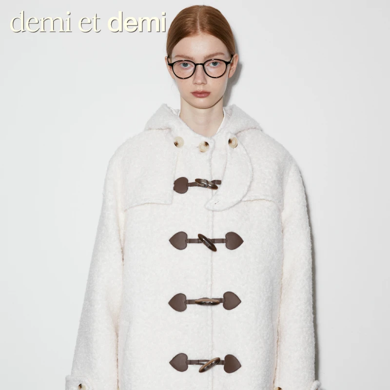 demi et demi羊羔绒爱心牛角扣学院风连帽中长款大衣