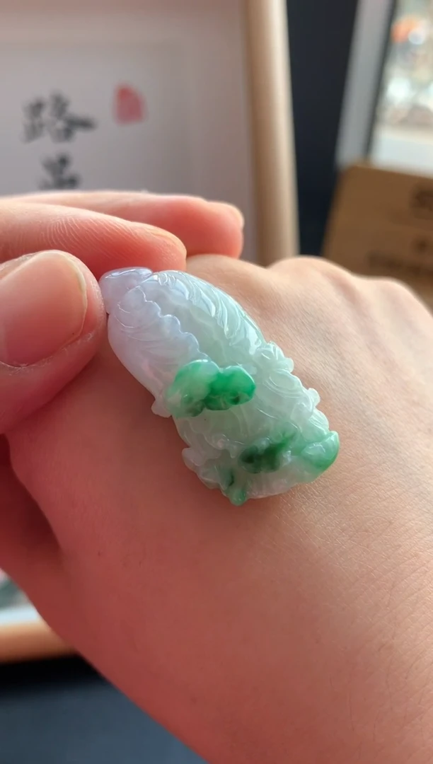【闪购商品】翡翠颈饰未镶嵌白菜