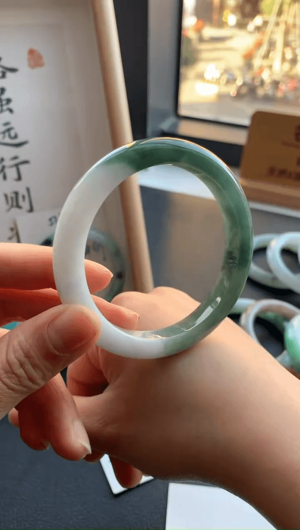 【闪购商品】翡翠手镯未镶嵌57.7