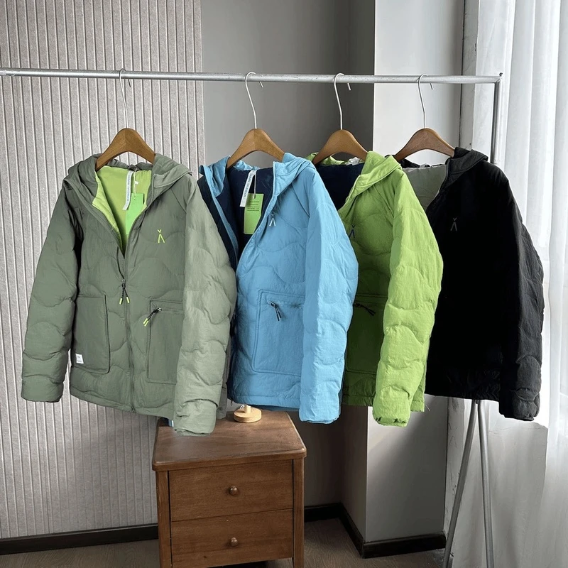 2024情侣款男女同款防泼水情侣款连帽服轻量保暖葫芦格棉服外套