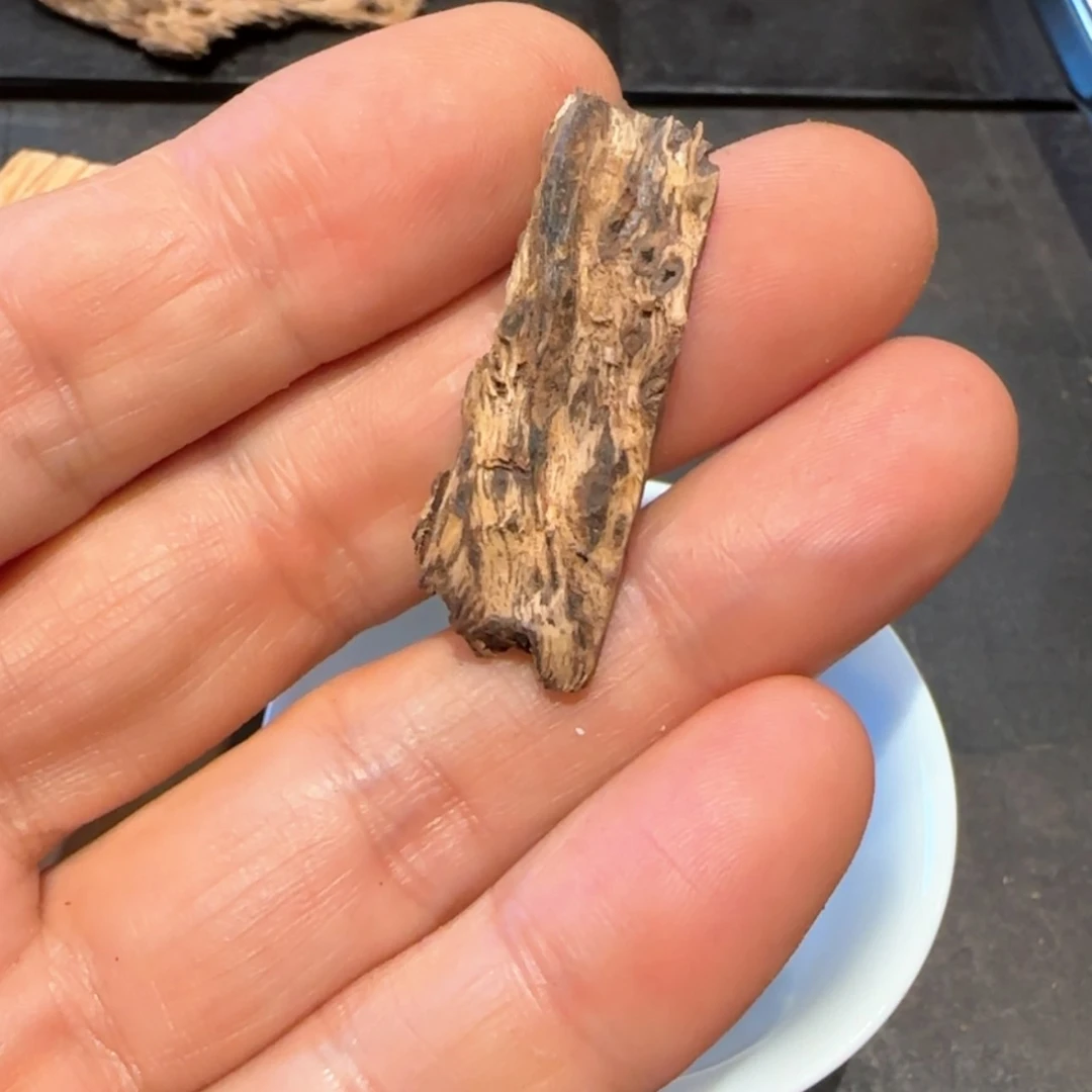 【闪购商品】沉香木吊坠用****5海南绿奇