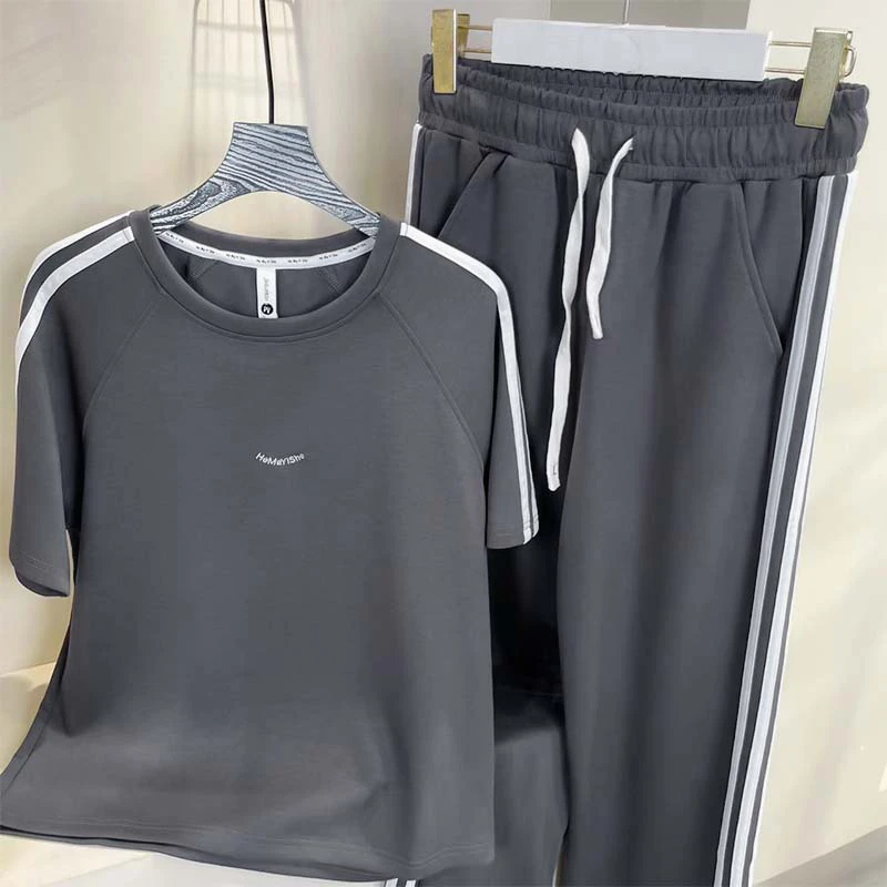 1321015 时尚潮流圆领条纹短袖+直通裤套装 E1-2