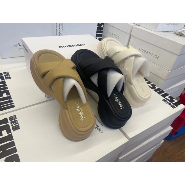 1320 厚底凉拖鞋女夏外穿时尚高级感小众沙滩凉鞋休闲一字拖鞋