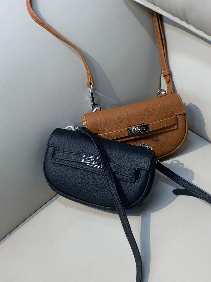 2330 轻便手提单肩斜挎包20*6*10cm