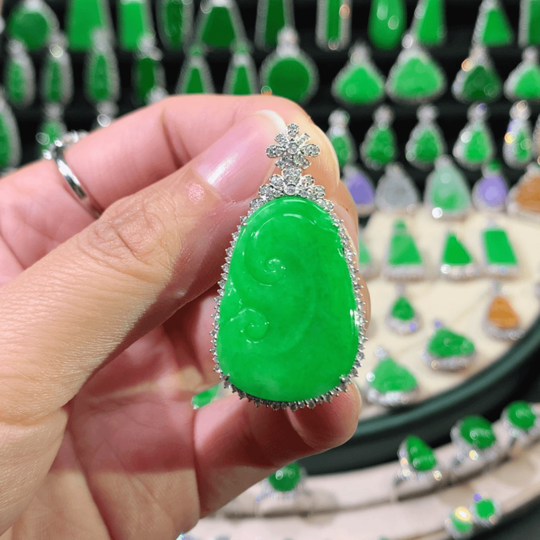 【闪购商品】翡翠颈饰18K金镶嵌