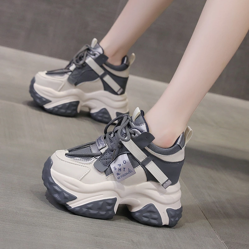 2025春秋网红高颜值小码34时尚小众内增高10cm百搭厚底轻便老爹鞋