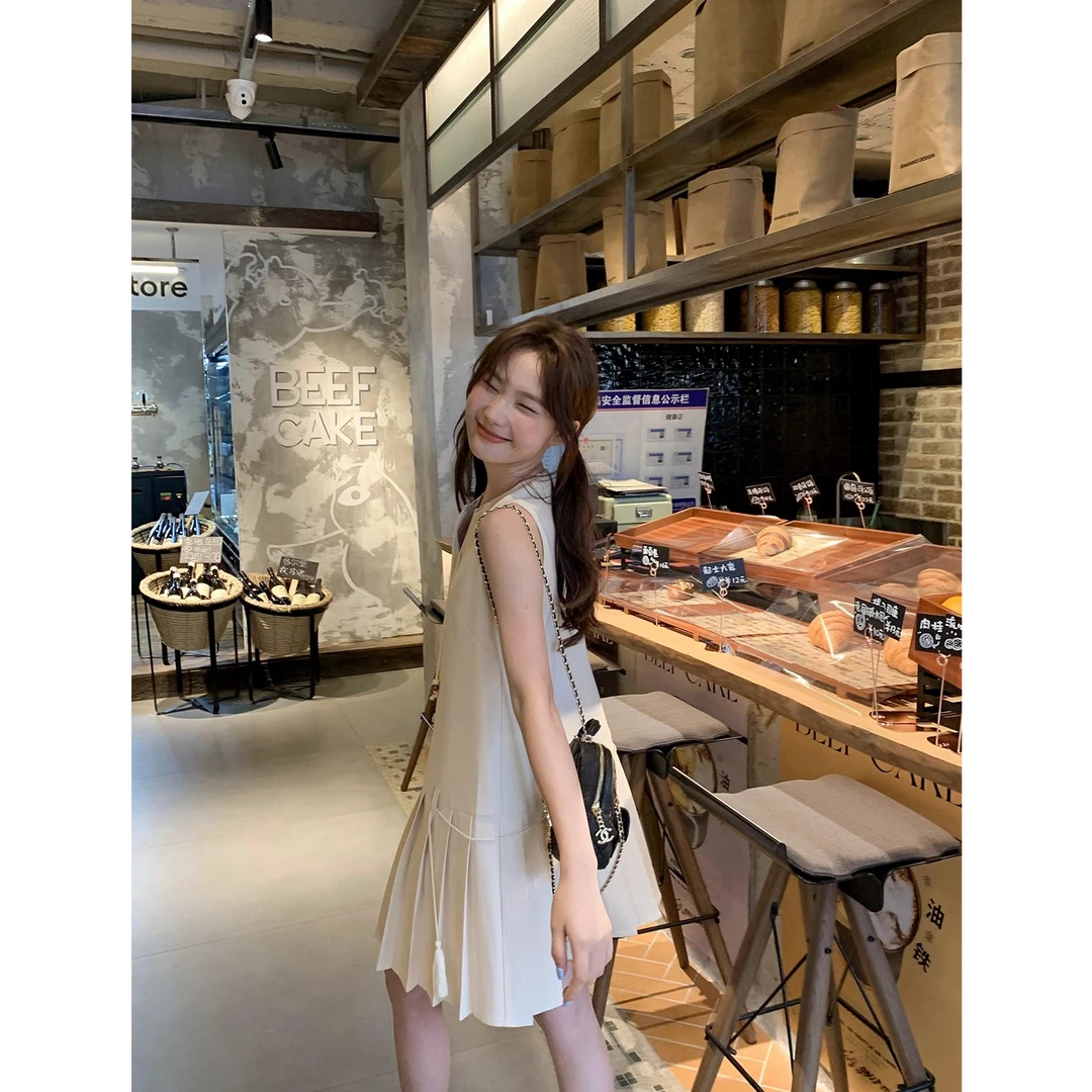 【你好卡农-蕾子】流苏百褶设计感宽松a字背心连衣裙KL24Z3793D清清