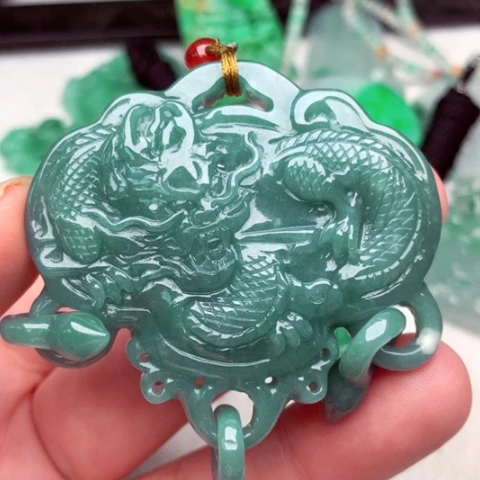翡翠吊坠(不含链)未镶嵌