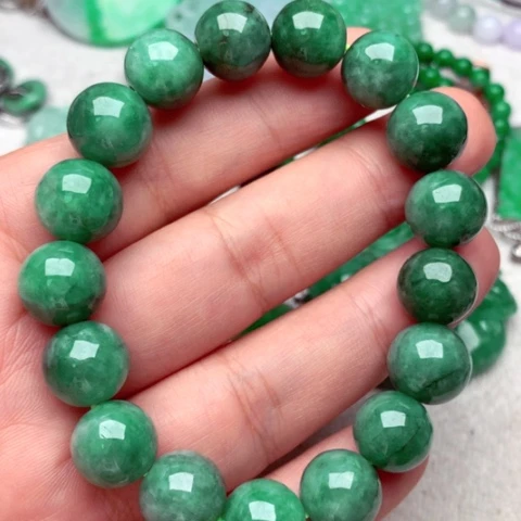 翡翠手链未镶嵌，