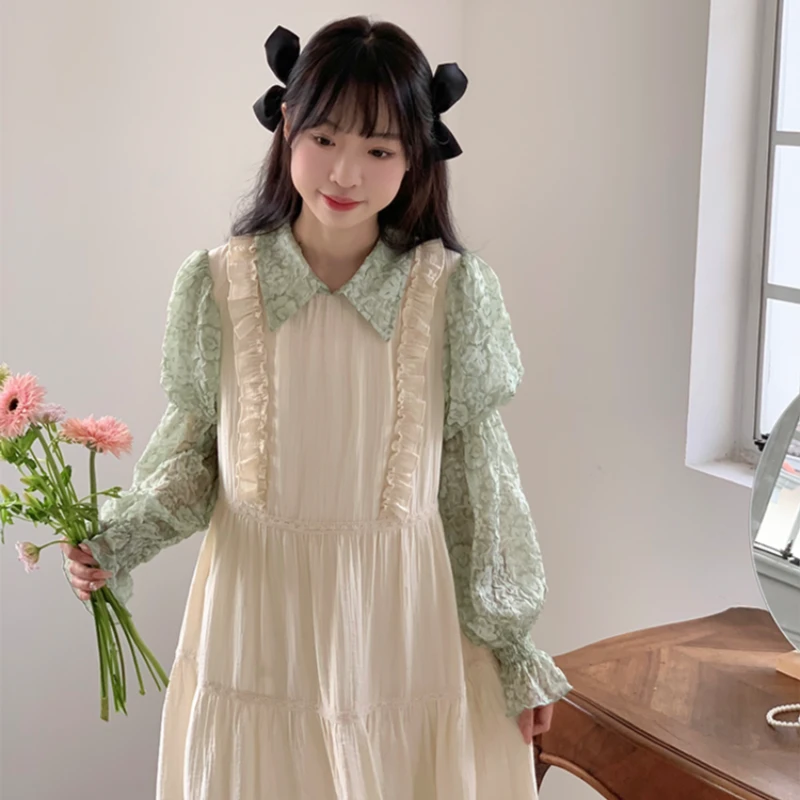 罐头士多所 春装女2023年新款米白色肌理感撞料拼接假两件连衣裙