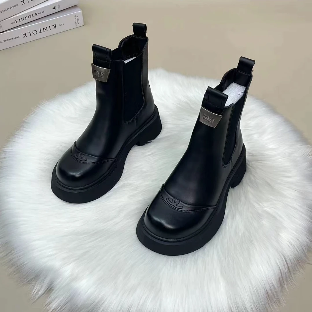 真皮厚底舒适爆款烟筒靴女2024秋冬新款轻便不累脚百搭增高马丁靴