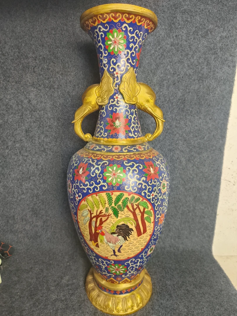 铜器掐丝景泰蓝双象瓶