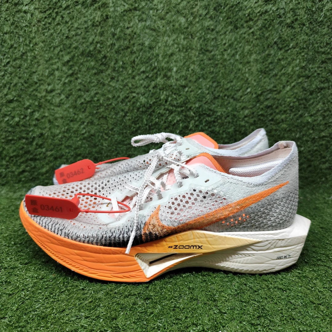 42.5码二手正品Nike ZoomX Vaporfly Next% 3 舒适百搭 网布透气