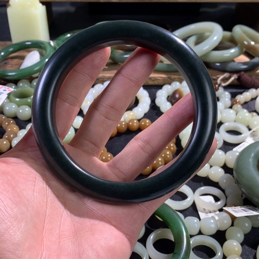 【闪购商品】和田玉（青玉）手镯未镶嵌是****了