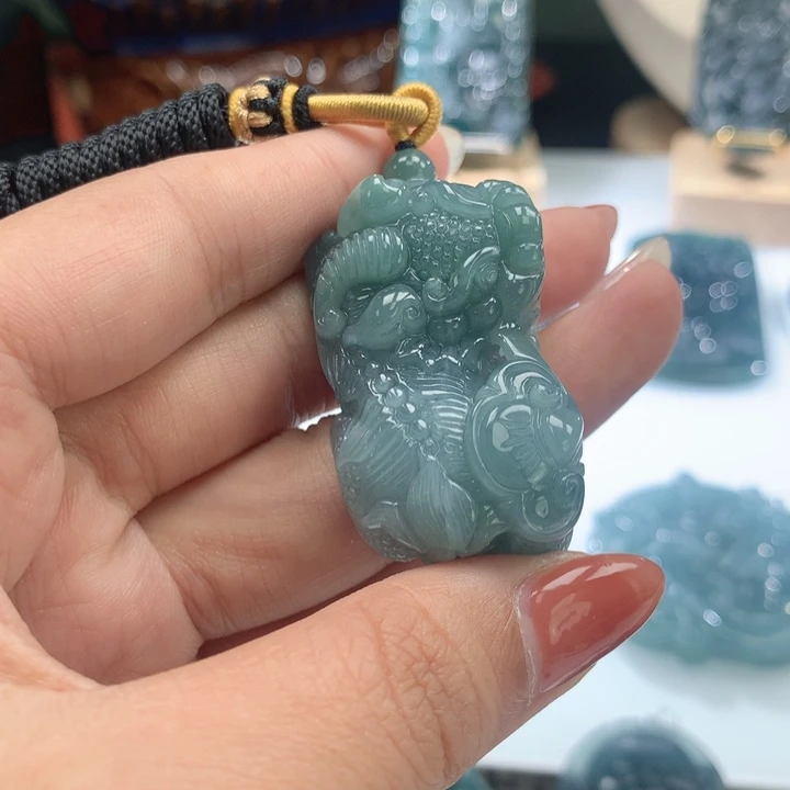 【闪购商品】翡翠颈饰未镶嵌M***洒天然翡翠A货