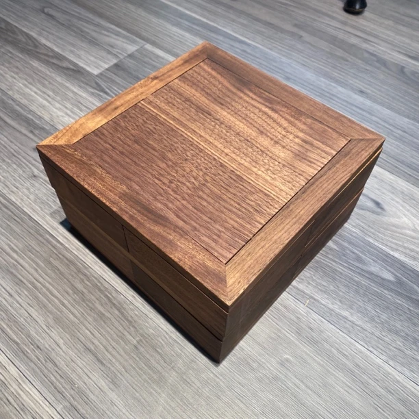 HZ043(小邱师傅)胡桃木桌面双层收纳盒机关盒收纳摆件