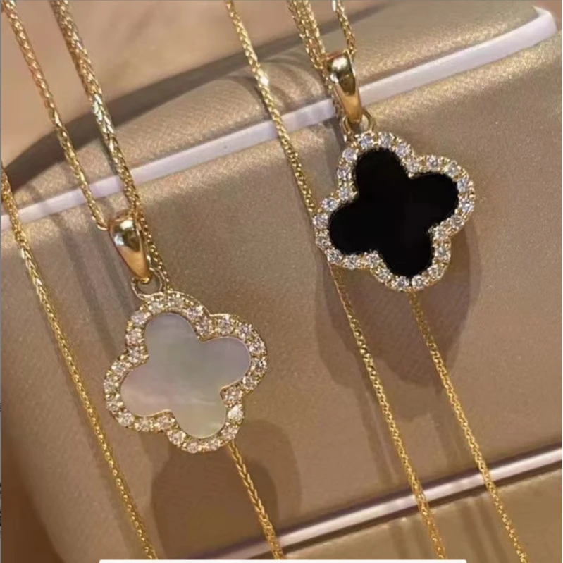 左上角参与四叶草项链一个