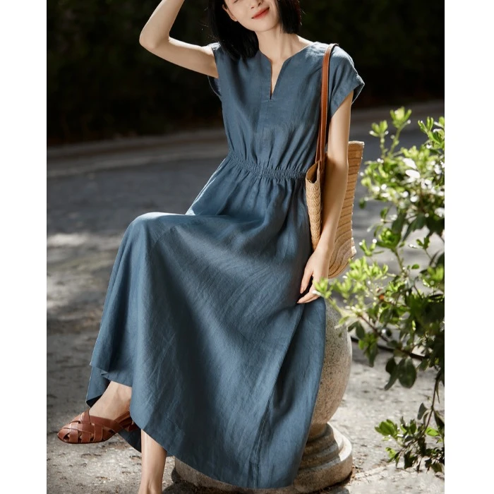 贝丽玛SS3314夏季2024新款蓝色通勤简约风松弛感度假显瘦连衣裙