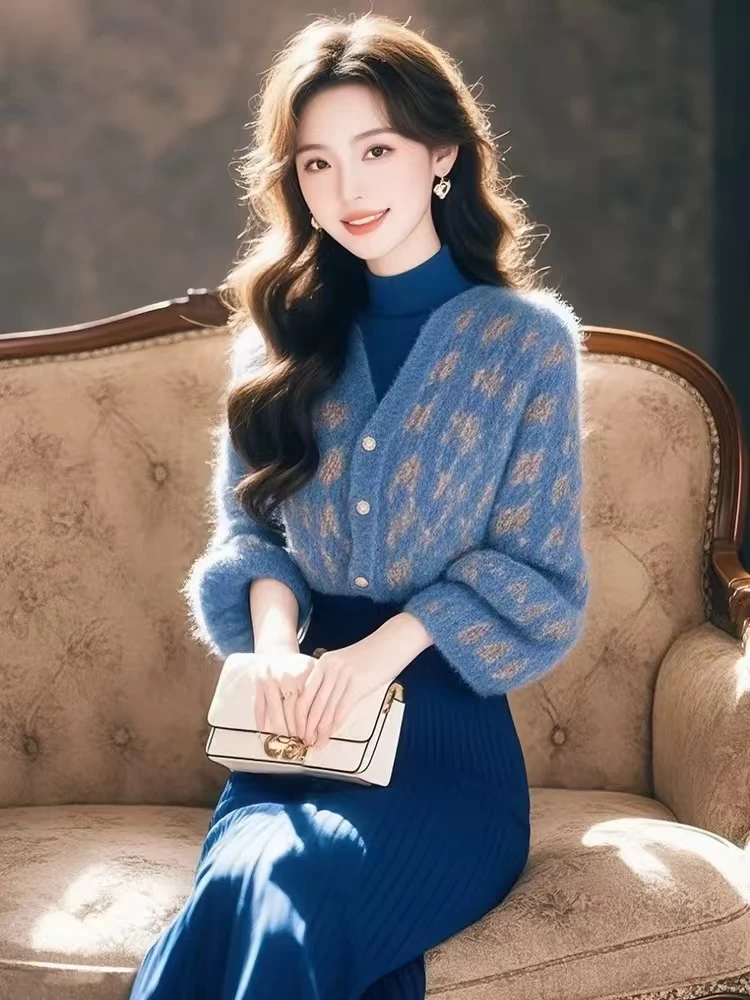 SS796高级感穿搭端庄气质御姐独特绝美蓝色毛衣连衣裙两件套装