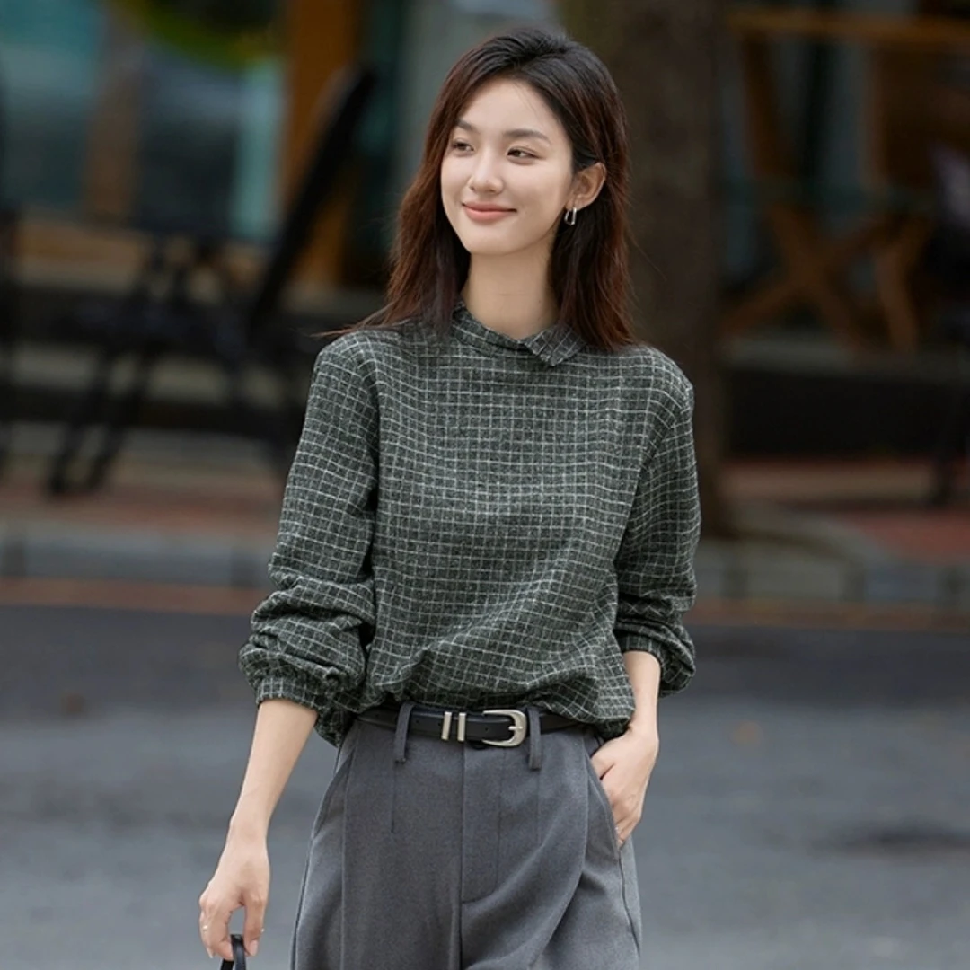 SS121舒适简约风 不对称衣领格子衬衫女2024冬季新款宽松显瘦衬衣