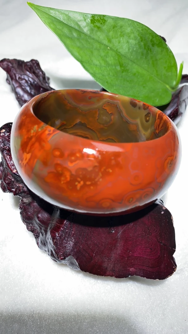 天然玛瑙天然战国红玛瑙手镯