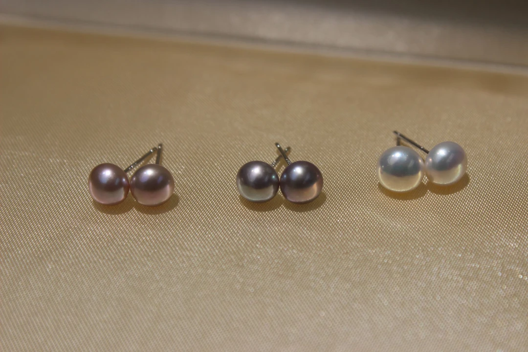 ZB001 S925银山河万色系列淡水珍珠耳钉