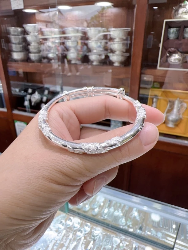 足银银制品 999雪花银繁花推拉蝴蝶吊坠手镯