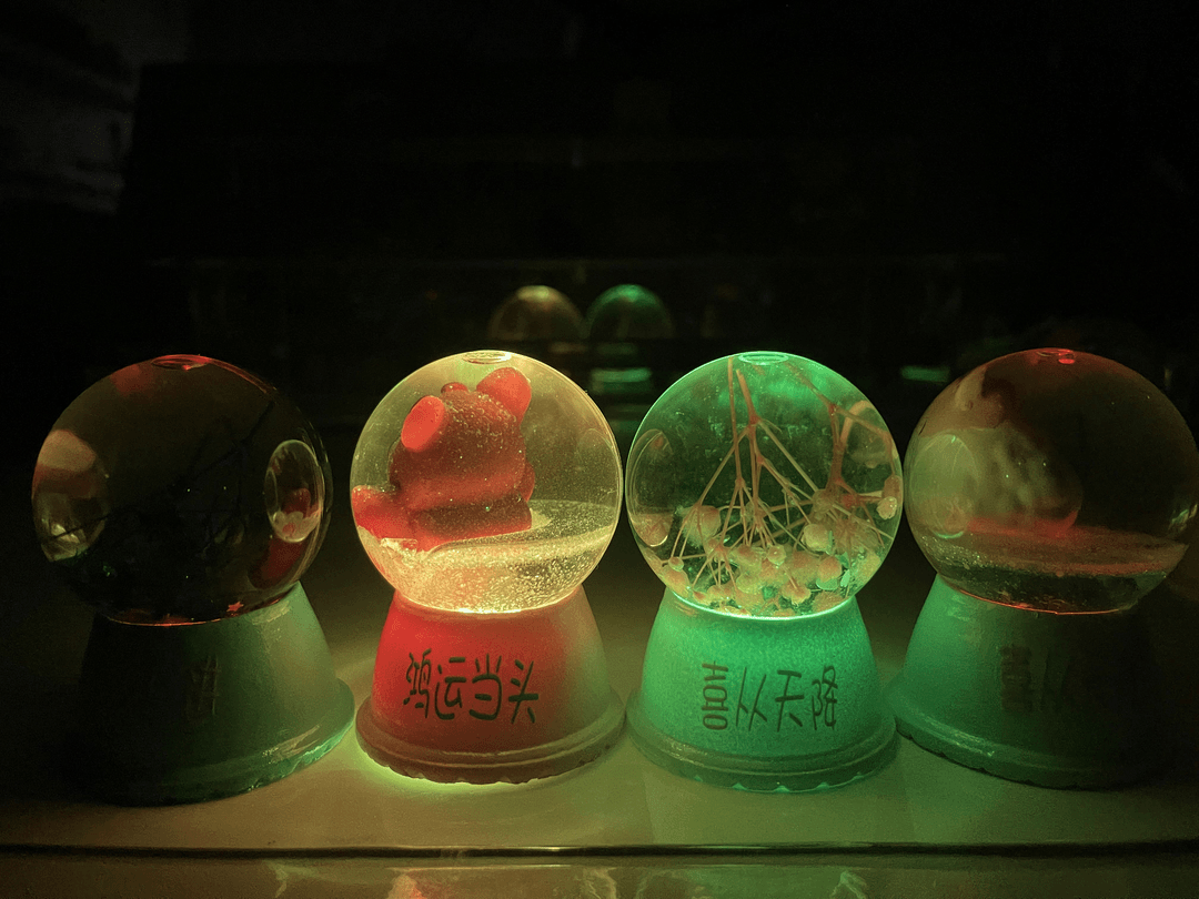 【直播体验单拍一拆一】新品可爱水晶球潮玩盲盒发光发亮桌面摆件