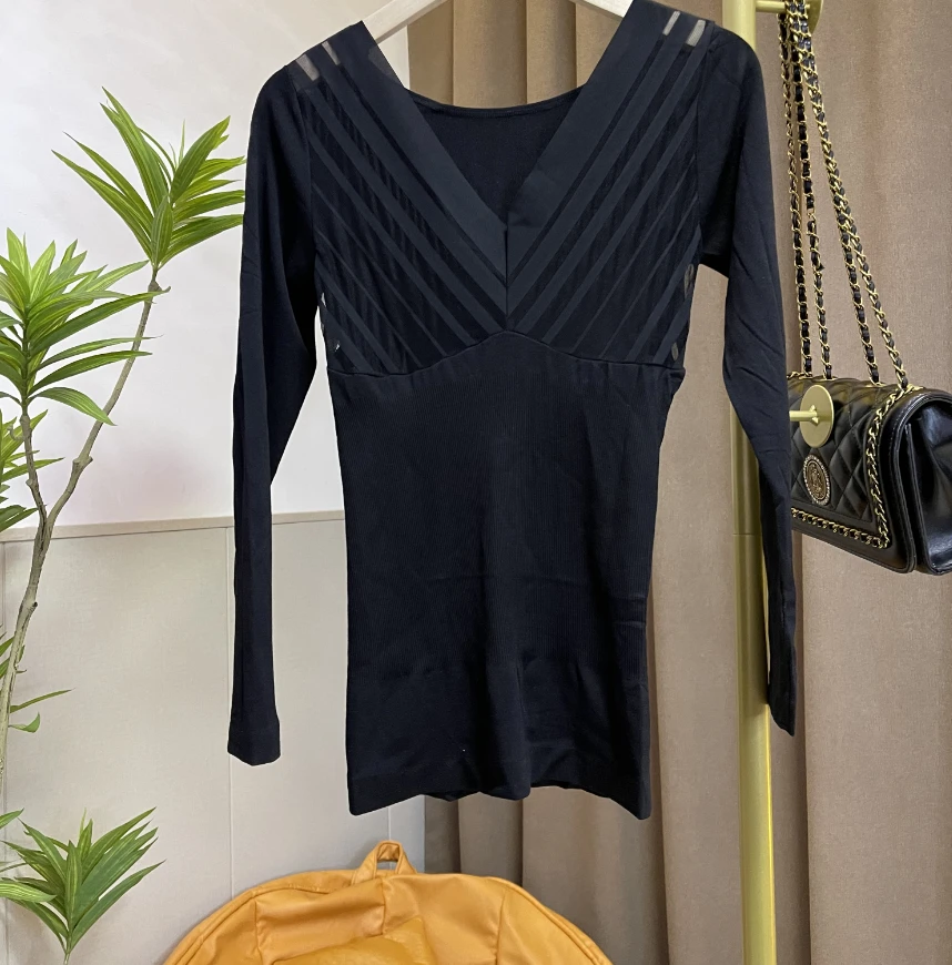 61713-时尚百搭修身长袖设计感打底衫女上衣