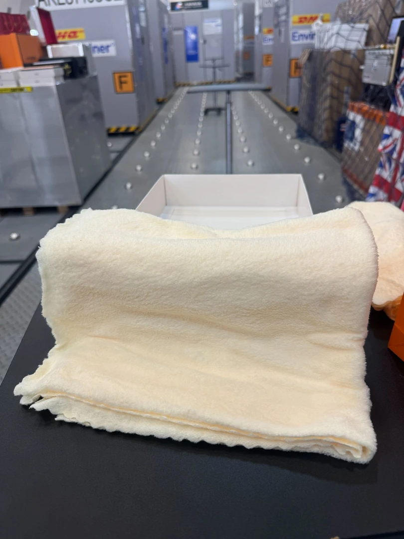 【一条装】珊瑚绒毛巾家用柔软速干多功能驾车外出毛巾AA