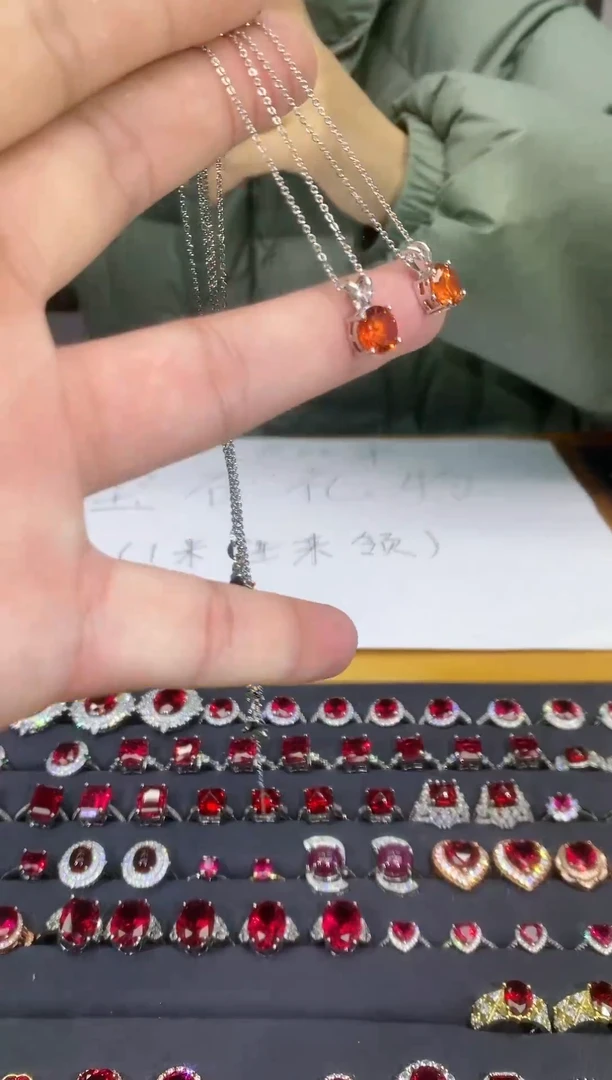 【闪购商品】蓝宝石颈饰银S925镶嵌010