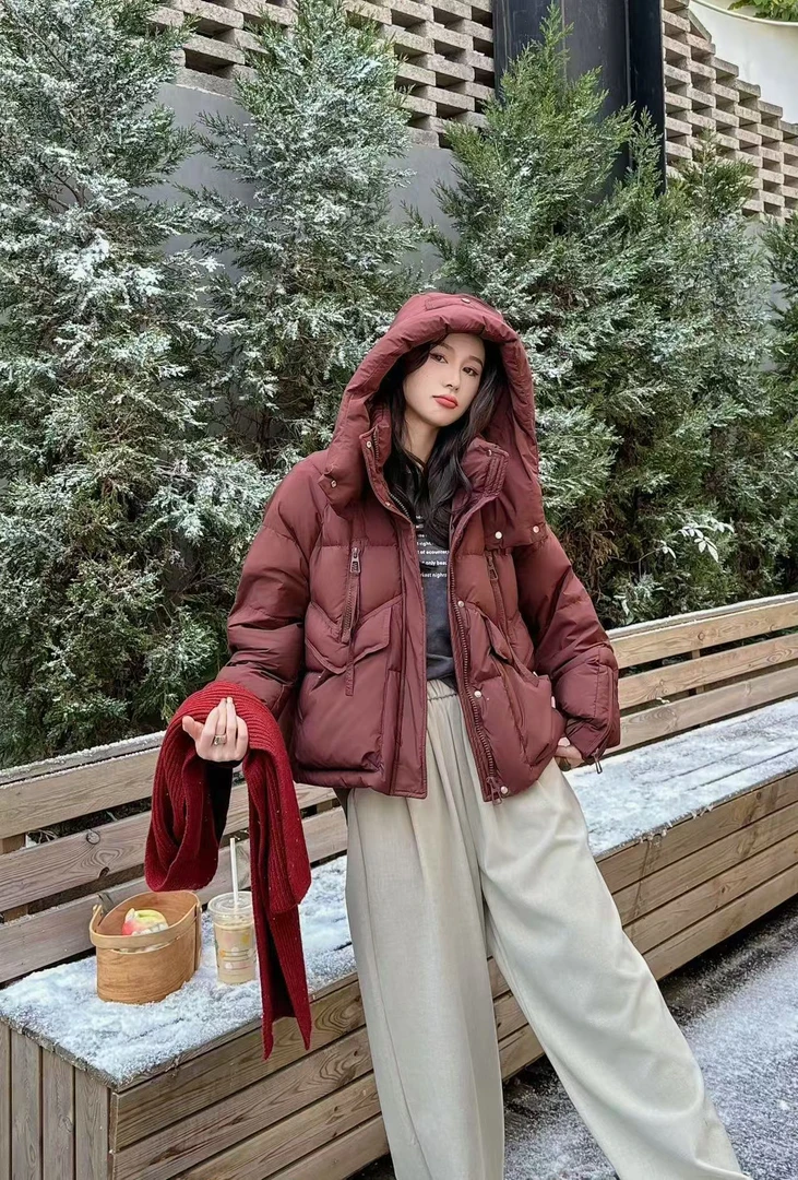 羽妍熙女士短款连帽羽绒服2418