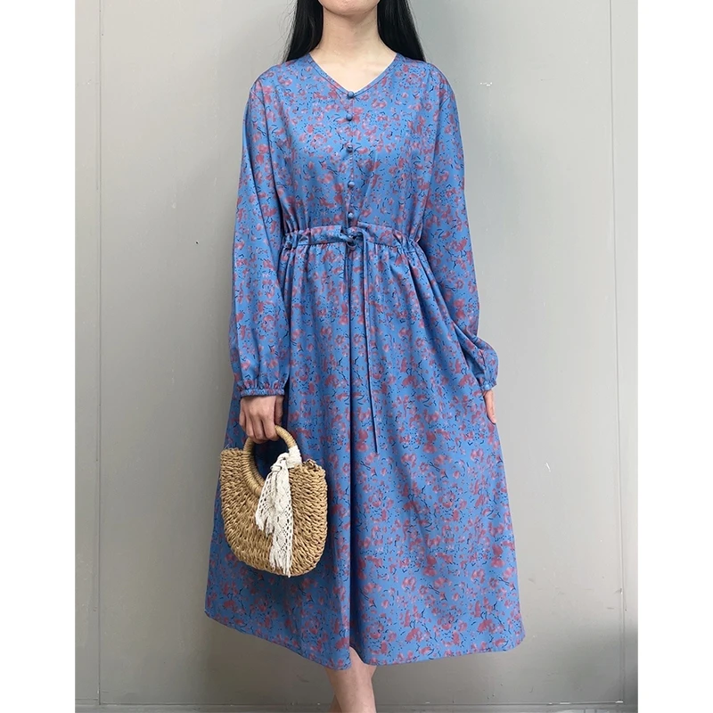 7185#碎花连衣裙新款大码宽松遮肉显瘦气质V领过膝长裙女装连衣裙