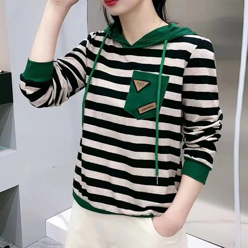 新款女休闲减龄长袖T恤衫减龄显瘦时尚条纹连帽百搭女装套头小衫