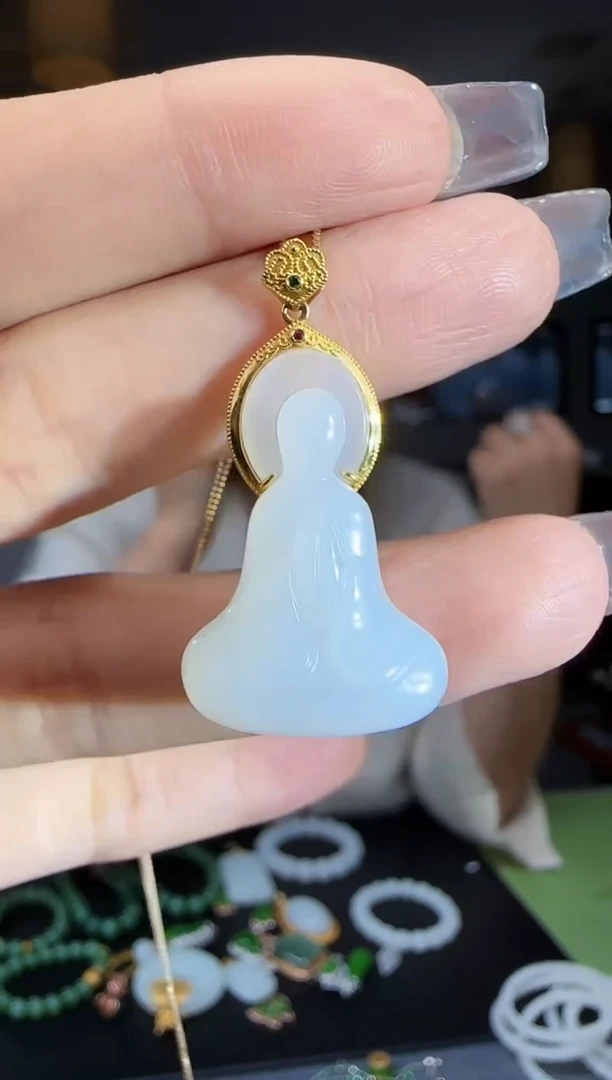 【闪购商品】和田玉吊坠(不含链)18K金镶嵌1
