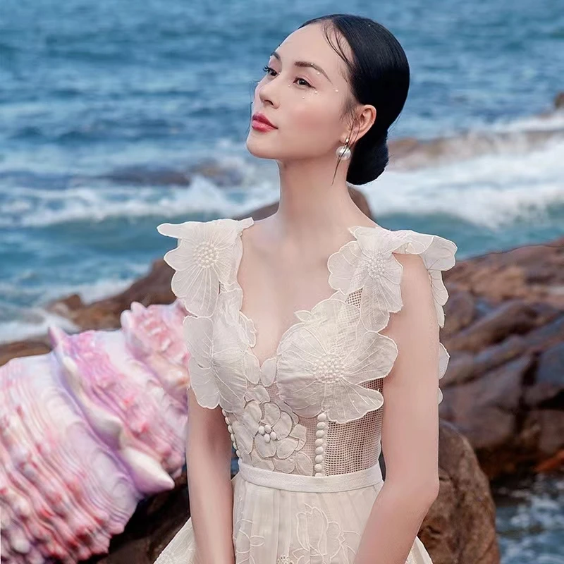 【DÉ MYSTÈRE】小众设计师仙气花瓣刺绣收腰短款连衣裙GSEN316