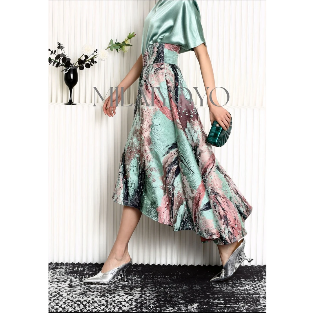 芈莱尤优——新款绿芜清幽不规则大摆晕染印花伞裙L24-7231