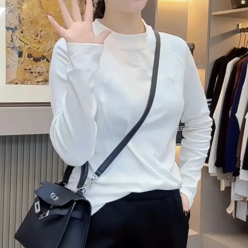 皮标明线设计打底衫百搭时尚修身长袖