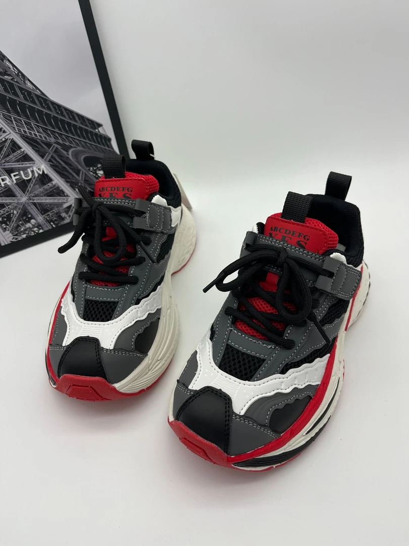 秋季黑红新款老爹鞋时尚百搭小中大童双网软底防滑男童女童运动鞋