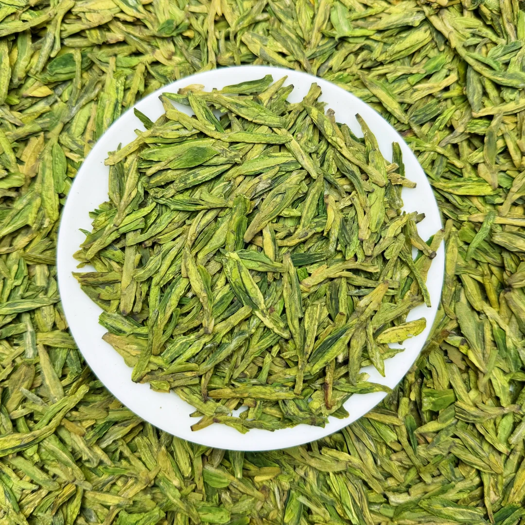 王大鹏2024嵊州三王堂龙井43明前茶绿板兰花香125克罐装