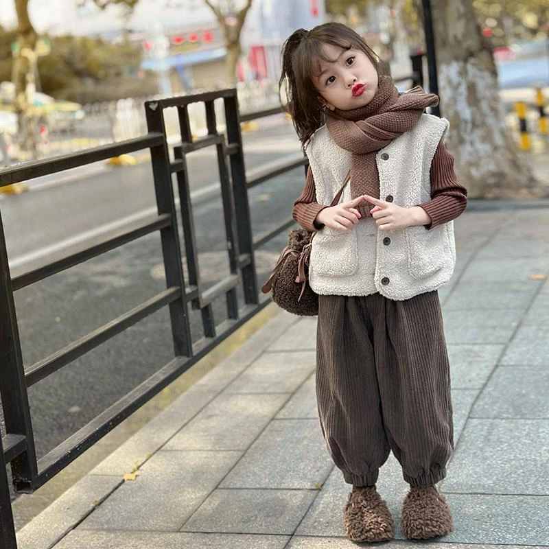 女童马夹秋冬装套装儿童2023新款洋气女宝宝炸街马甲上衣裤子毛衣