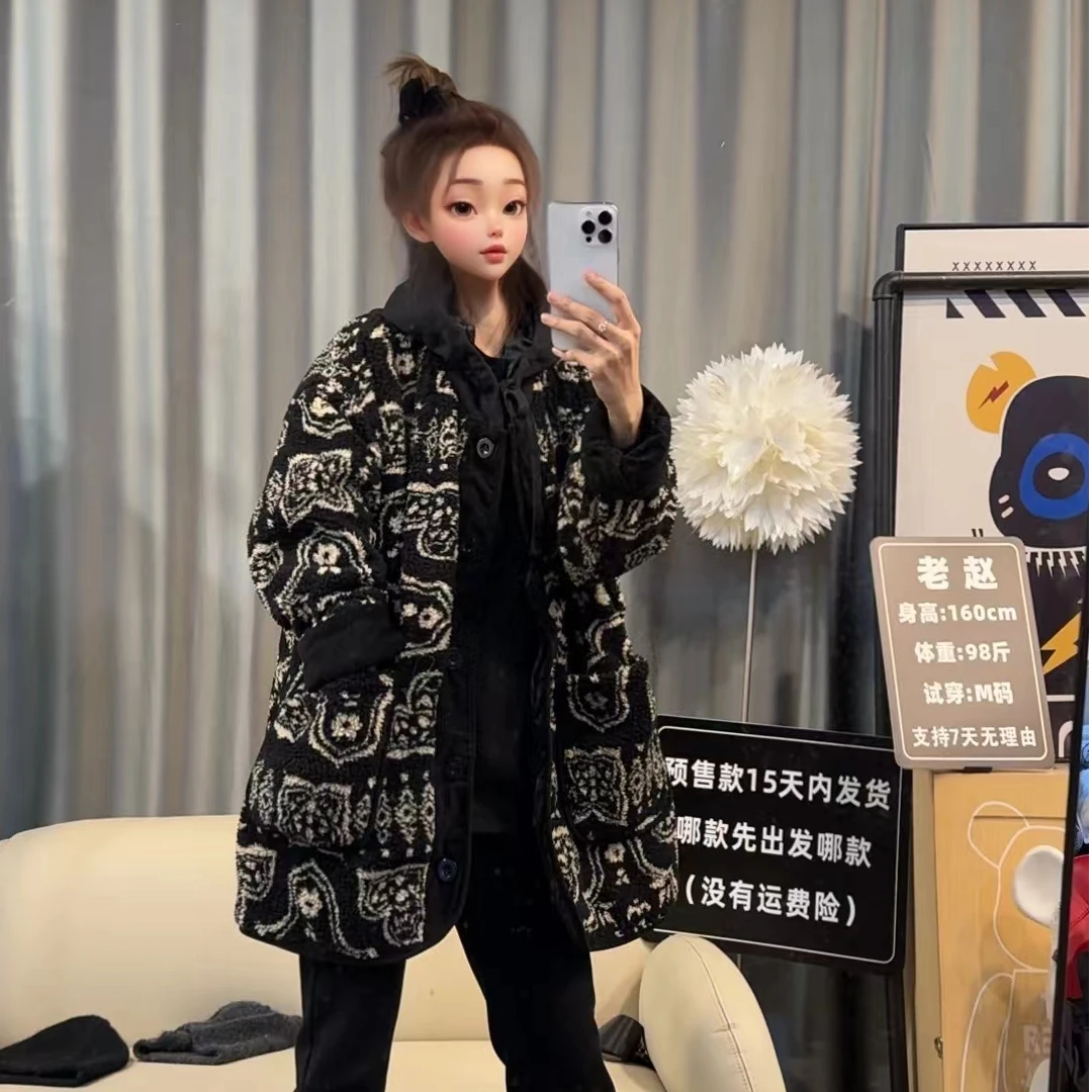 【文乐乐】秋冬新款高级洋气时尚休闲潮流涂鸦连帽糕糕毛薄棉服9144