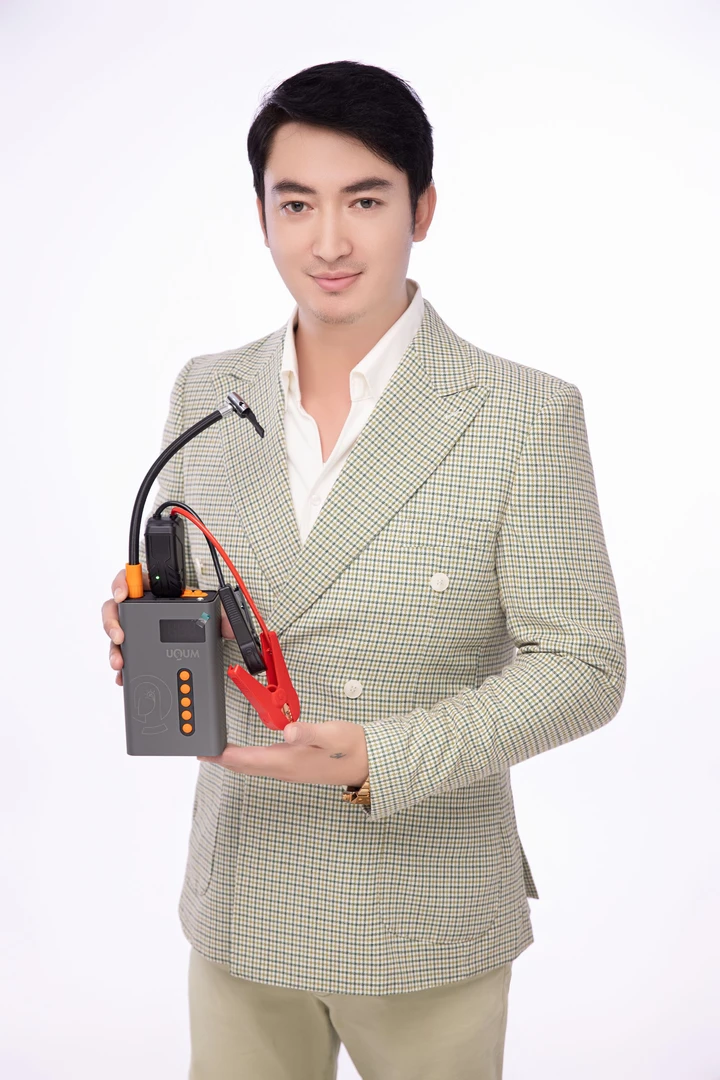 UQUM应急启动电源和气泵一体机户外充电高性能数显快速防护大容量