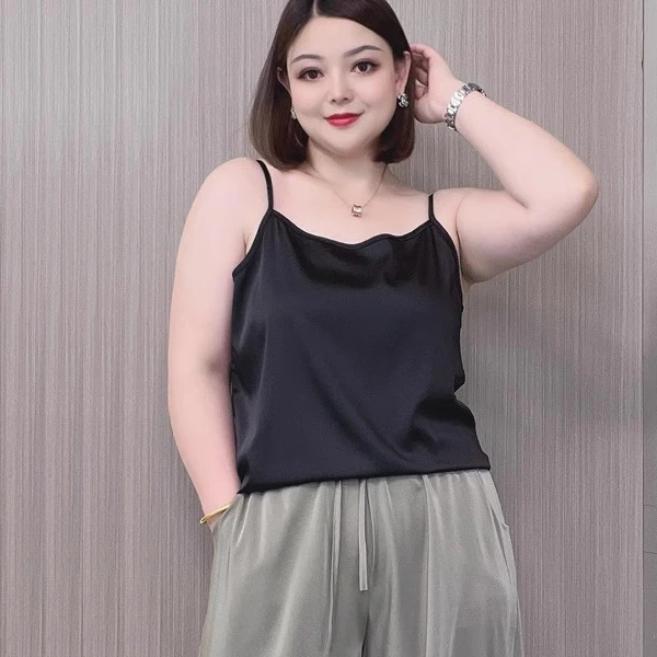 大码吊带背心女夏季胖mm西装内搭打底衫白色外穿宽松缎面无袖上衣