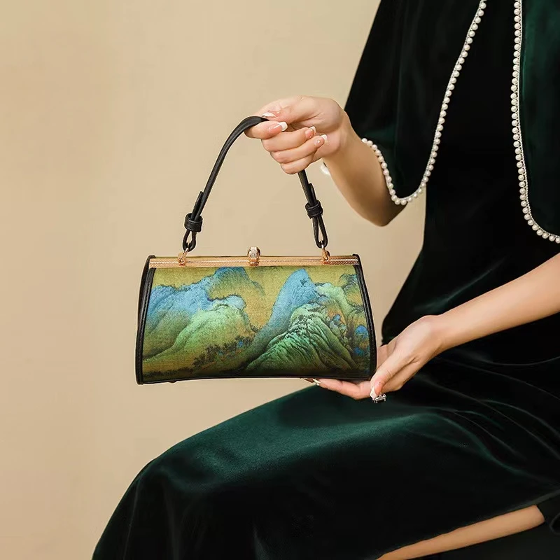 【A3千里江山】新中式绿色古风印花手提金属锁扣旗袍包气质圆筒时尚