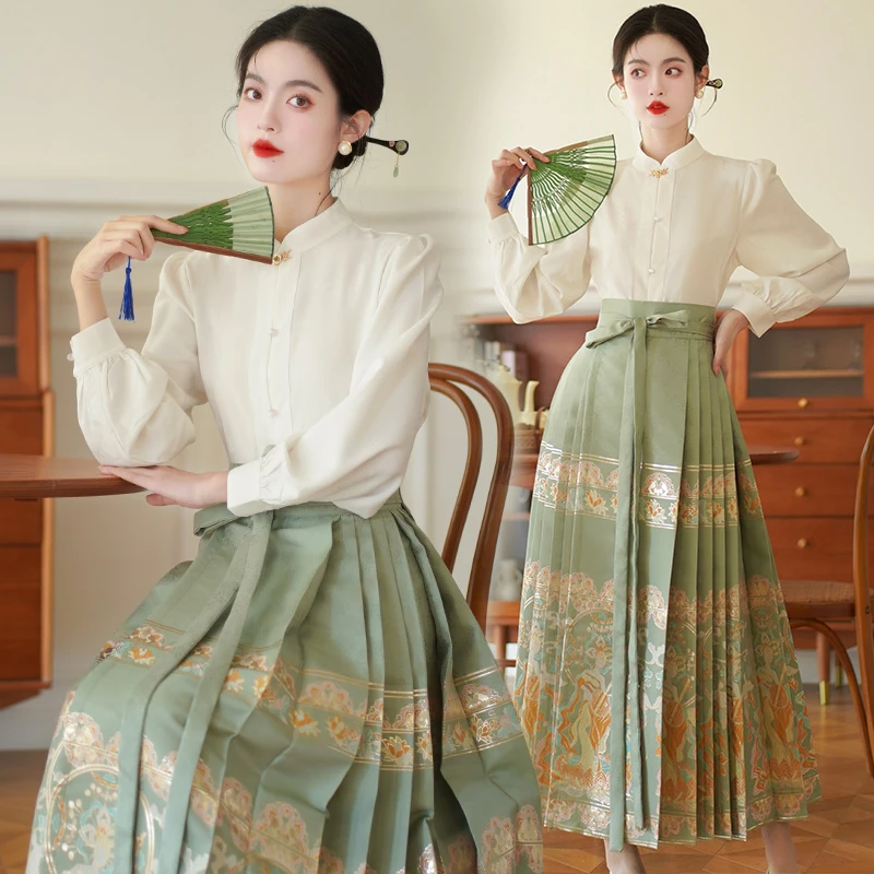 新中式国风女装2024秋季新款汉服复古立领盘扣上衣织金马面裙套装